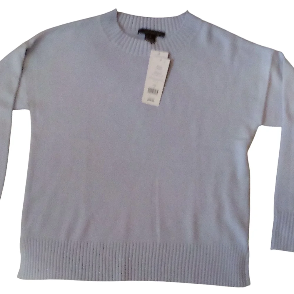 French Connection - Lilac Pull-Over Sweater, Size Small, Slits On Both Sides,... - Picture 3 of 10